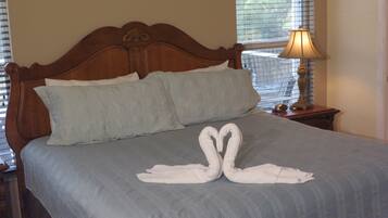 4 bedrooms, free WiFi, bed sheets