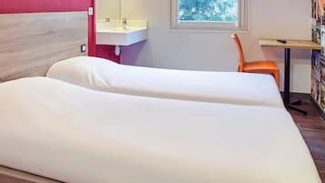 Habitació (Duo) | Escriptori, wifi gratuïta i roba de llit