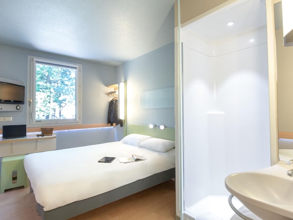 Escritorio, sistema de insonorización y cunas gratuitas