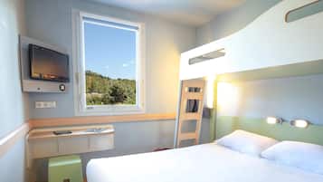Triple Room, Multiple Beds