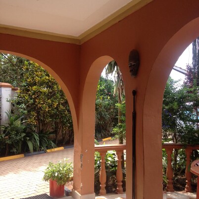 J Residence Motel Entebbe