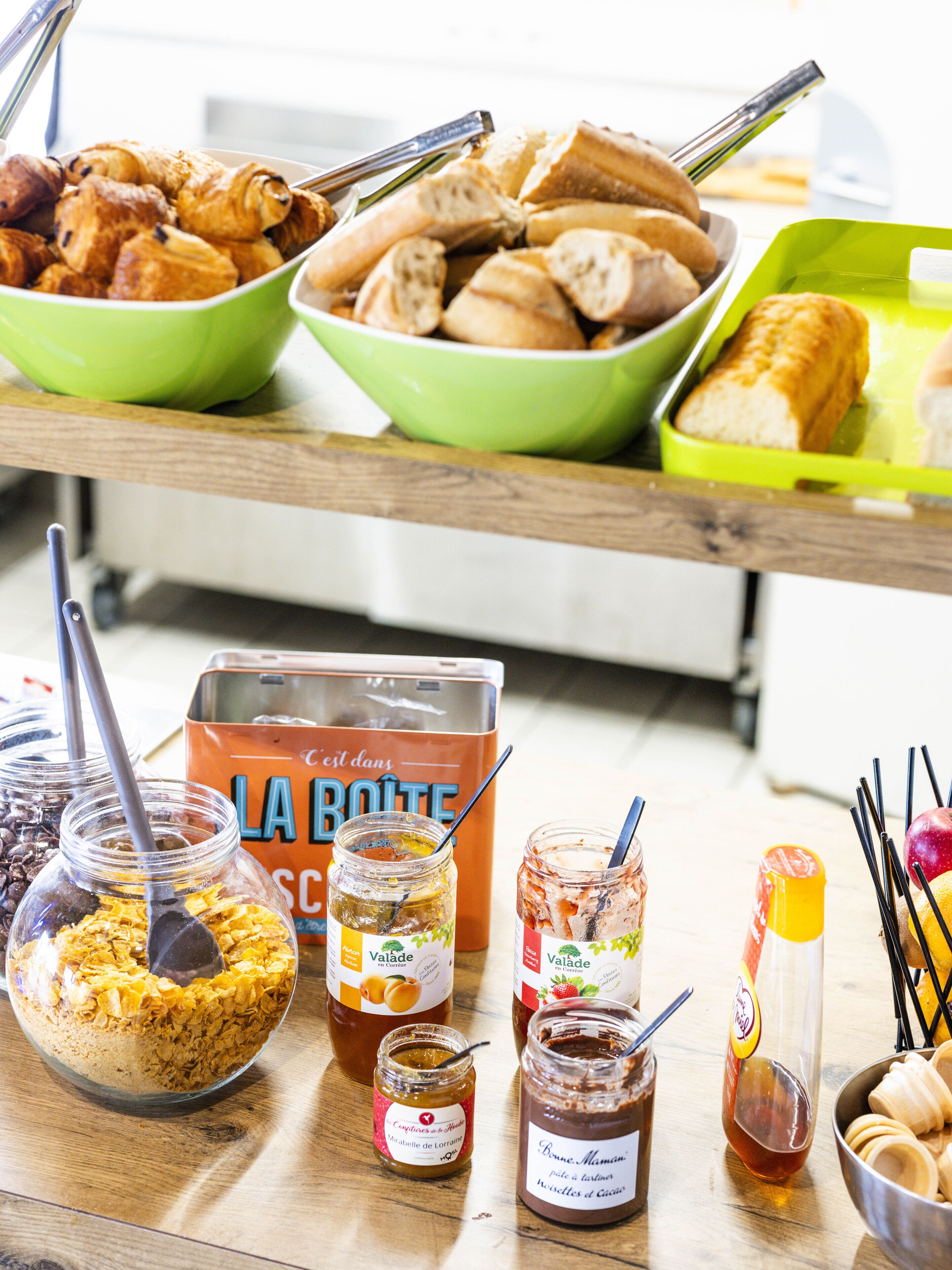 daily buffet breakfast (eur 9.9 per person)