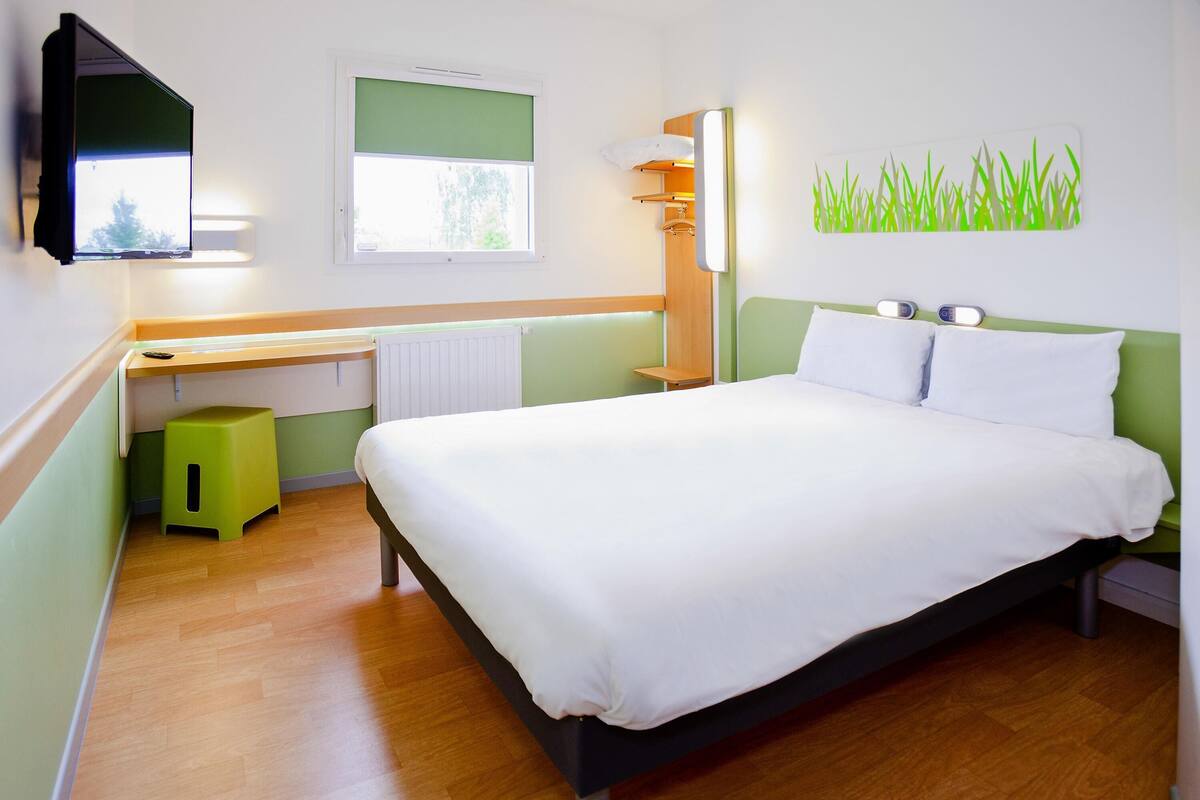 Double Room | Desk, soundproofing, free WiFi
