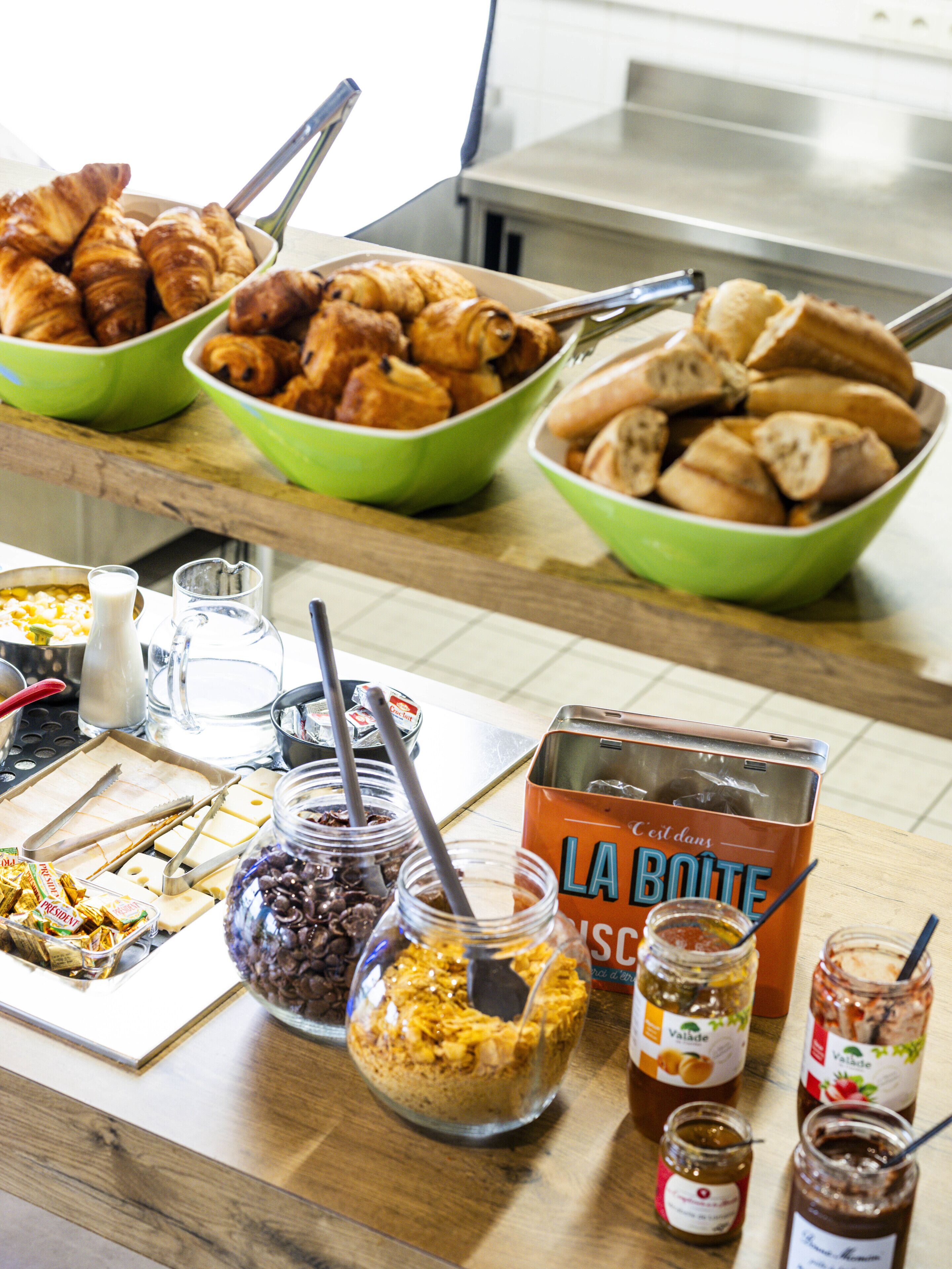 daily buffet breakfast (eur 9.9 per person)