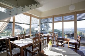 Bar (on property) - WURZENBERG Hotel Lodges Südsteiermark (Leutschach)