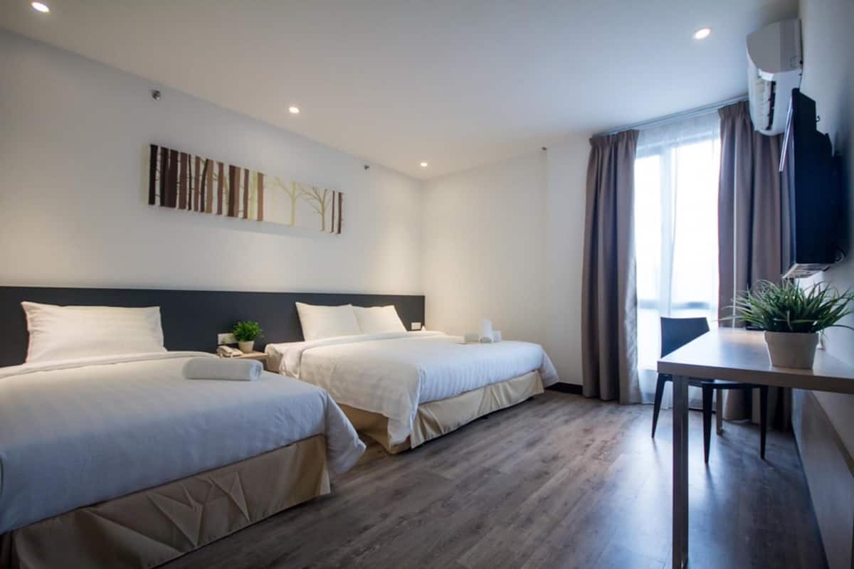 in-room safe, desk, iron/ironing board, free wifi