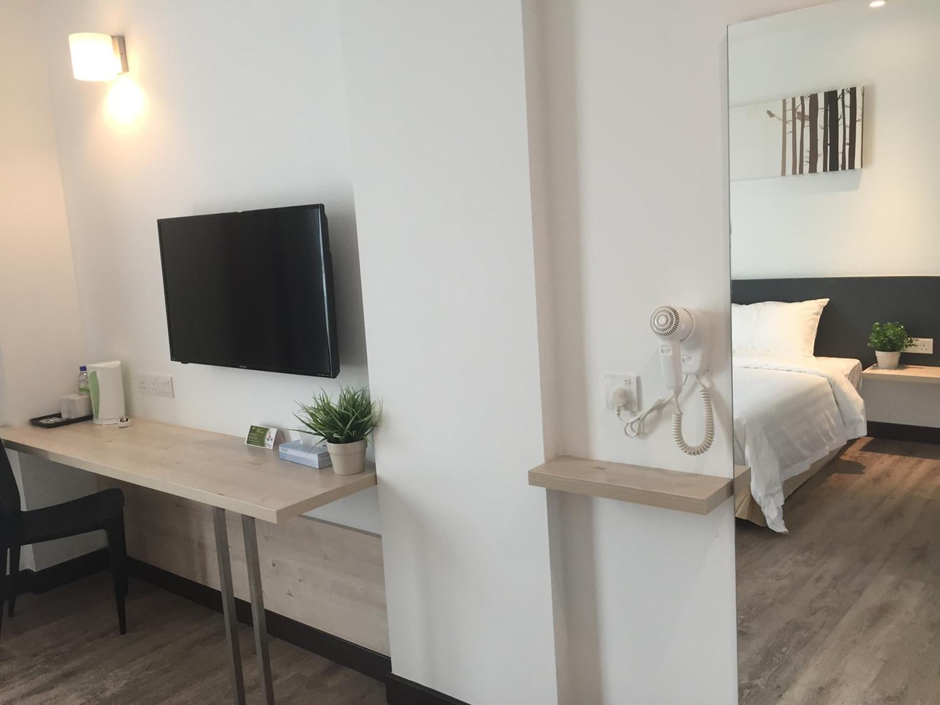 in-room safe, desk, iron/ironing board, free wifi