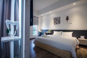 In-room safe, desk, iron/ironing board, free WiFi