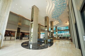 Lobby sitting area - Wyndham Panbil Batam (Batam)