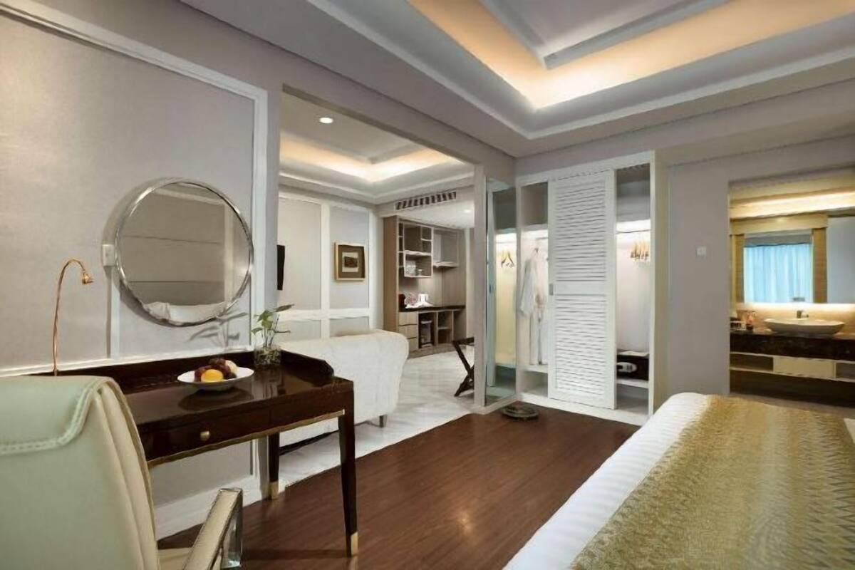 1 bedroom, premium bedding, Select Comfort beds, free minibar