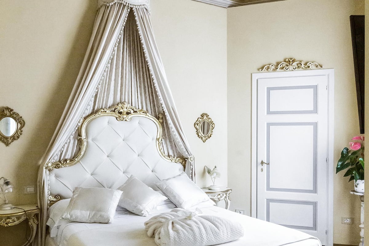 Standard Room | Premium bedding, down comforters, memory foam beds, minibar