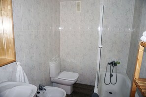 아파트, 침실 2개 | 욕실