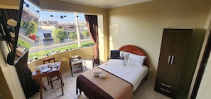 Standard Double Room | Premium bedding, iron/ironing board, free WiFi, bed sheets - Starlight Inn (Pisco)