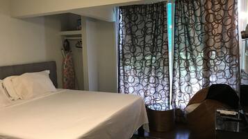 1 bedroom, premium bedding, in-room safe, individually decorated