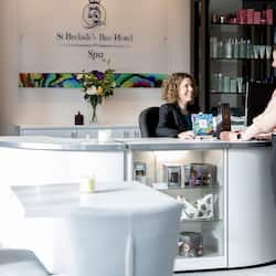 Couples treatment room(s), hot tub, steam room, body treatments