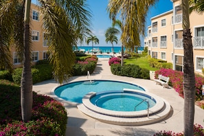 2 outdoor pools