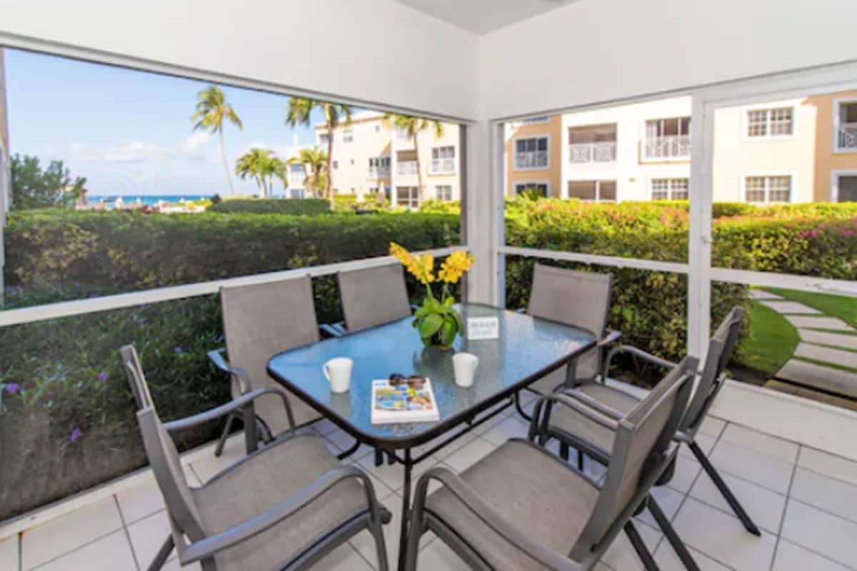 2 Bedroom Villa - Ocean View #114 | Beach/ocean view