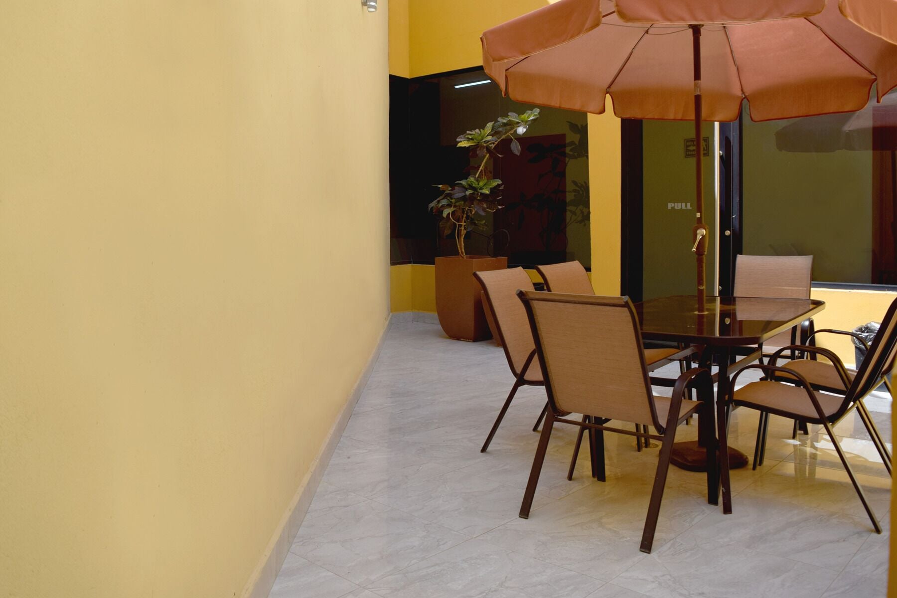 40-inch led tv with cable channels, tv