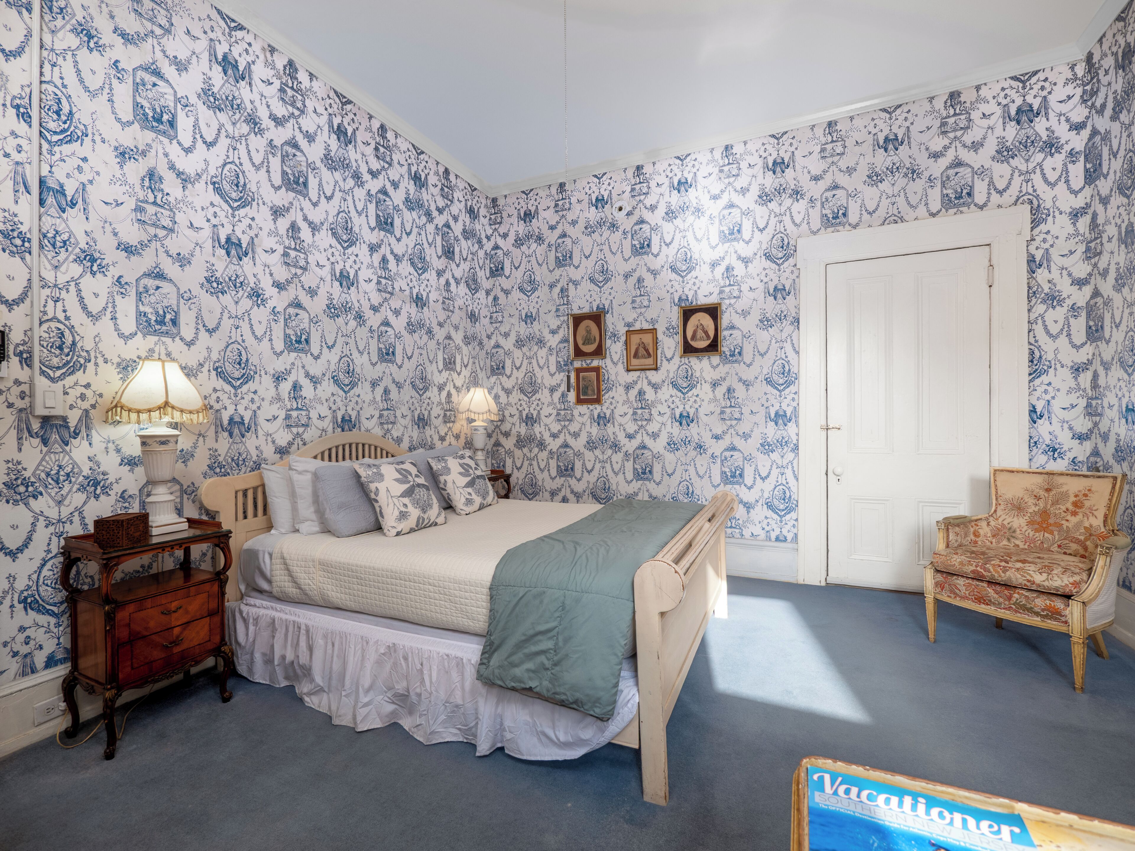 Standard Single Room, 1 Queen Bed