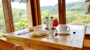 Free daily full breakfast - Finca Hotel Rancho San Antonio (Salento)