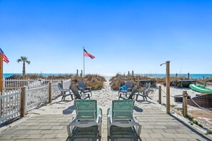 Terrace/patio - Beachside West Panama City Beach by Panhandle Getaways (Panama City Beach)