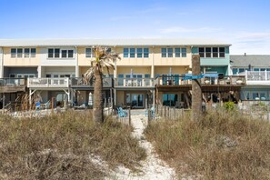 Townhome, 3 Bedrooms, Beachfront (Beachside West 5) | Terrace/patio