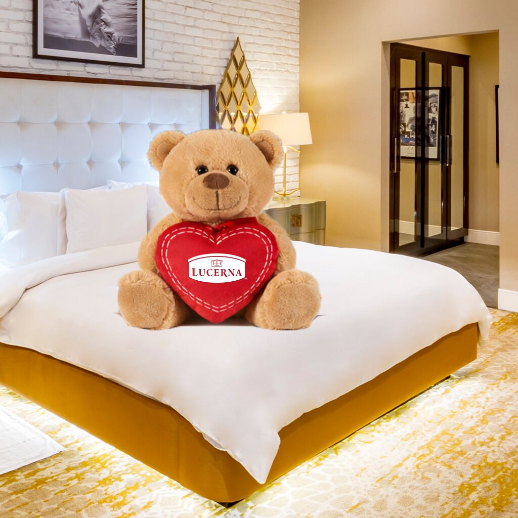 Loft exclusivo, 1 habitación, balcón, vista a la ciudad | Sábanas de algodón egipcio y ropa de cama de alta calidad 