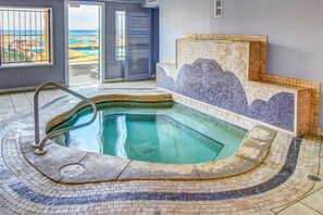 Indoor spa tub