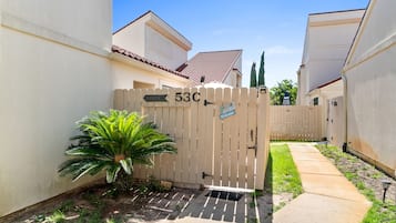 Condo, 2 quartos (53C) | Terraço/pátio