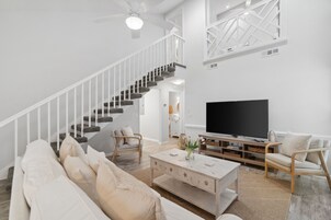 Condo, 2 Bedrooms (72B) | Living area | Flat-screen TV