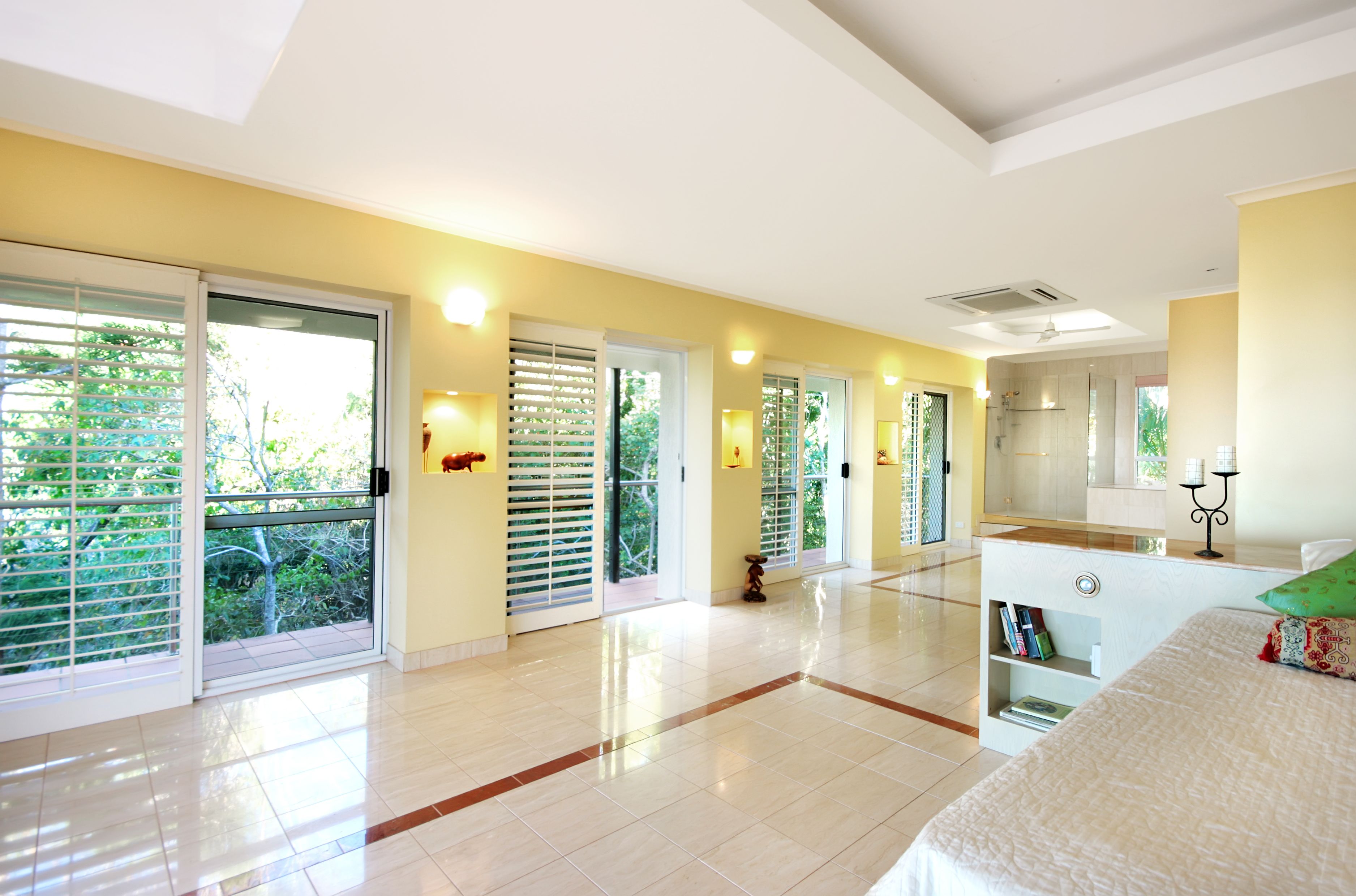 honeymoon suite | room amenity