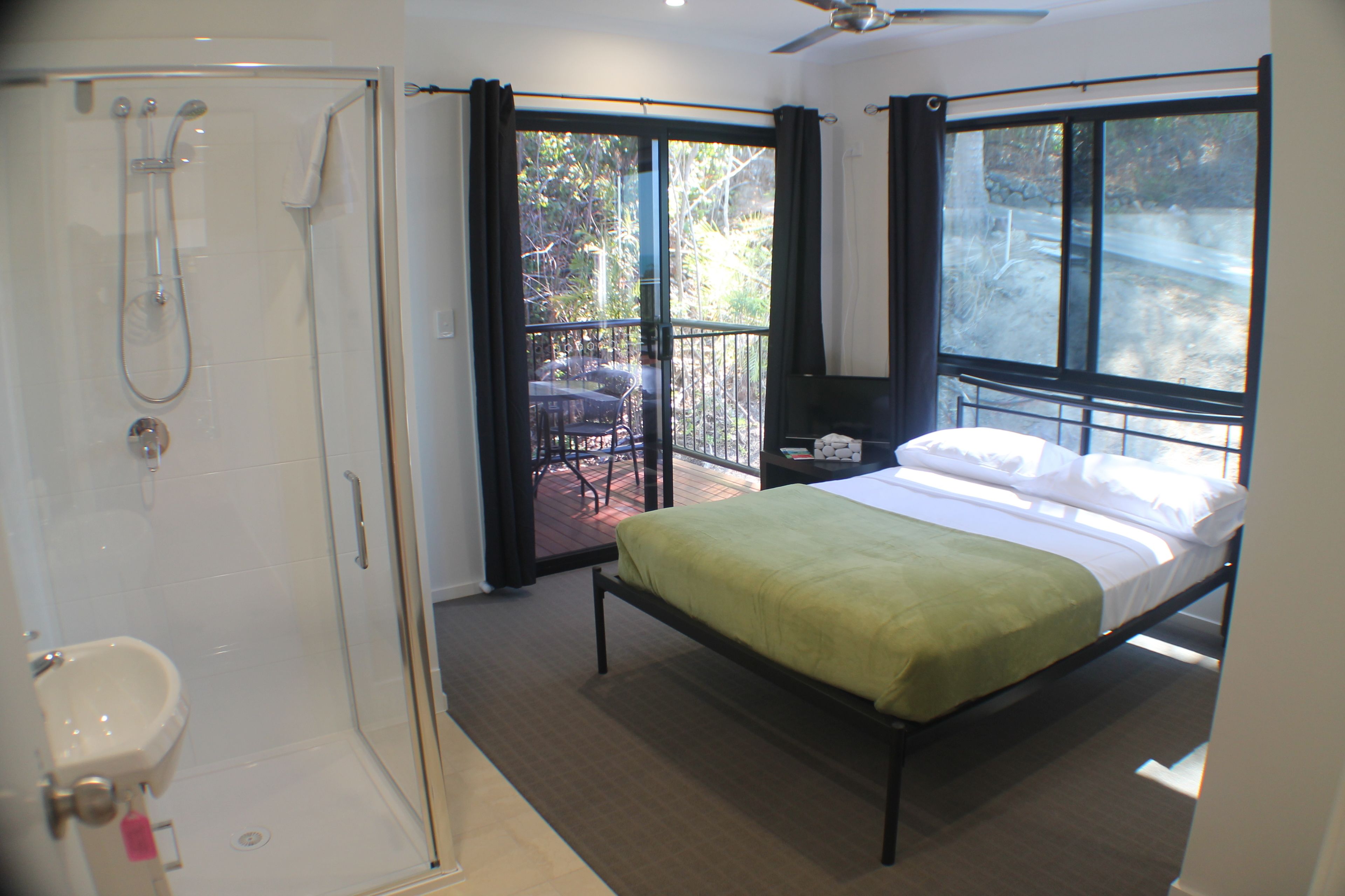 double room - rainforest & mountain views | iron/ironing board, bed sheets
