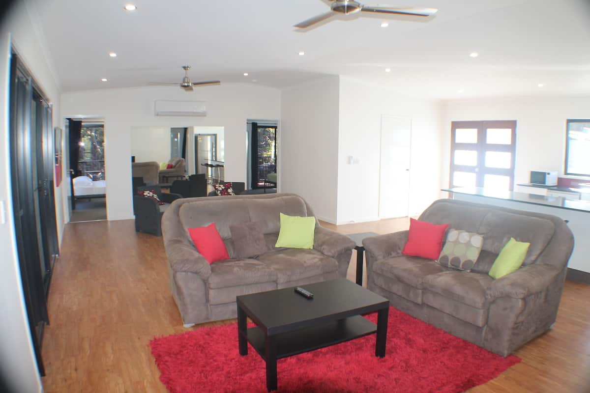 iron/ironing board, bed sheets