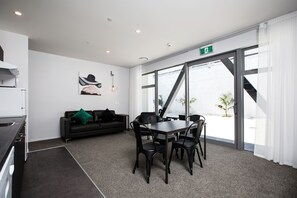 Double or Twin Room, 2 Bedrooms | Premium bedding, individually decorated, individually furnished, desk - The Metrotel Motel (New Plymouth)