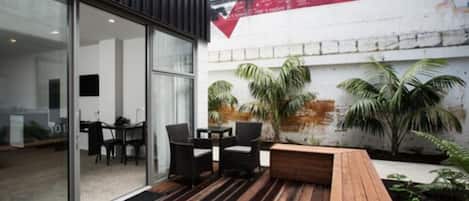 Studio, accessible aux personnes à mobilité réduite | Terrasse/Patio