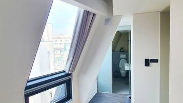 ๋์์ธ ์ฑ๊ธ๋ฃธ 2 | ๊ณ ๊ธ ์นจ๊ตฌ, ๋ฐฉ์ ์ค๋น, ๋ค๋ฆฌ๋ฏธ/๋ค๋ฆฌ๋ฏธํ, ๋ฌด๋ฃ WiFi