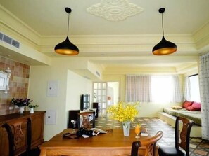 Dining - 23.5 Blue B & B (Xiyu)