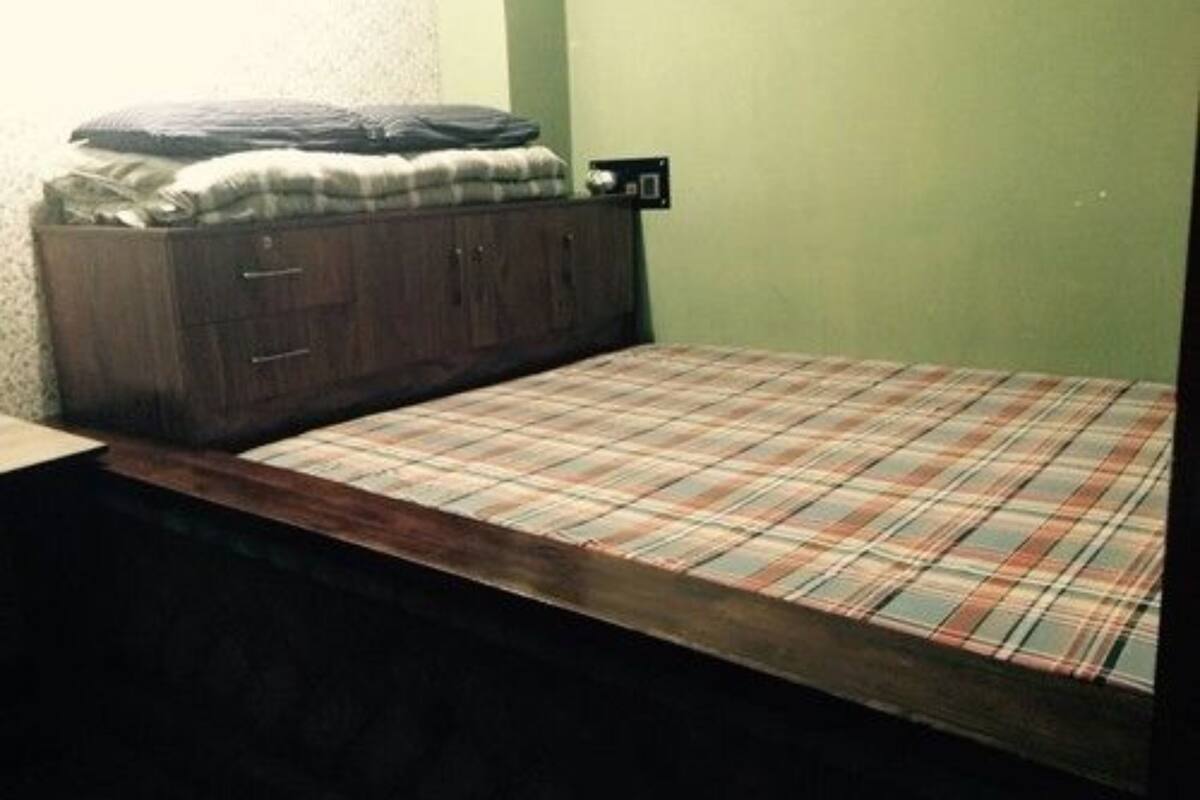 Blackout curtains, rollaway beds, free WiFi