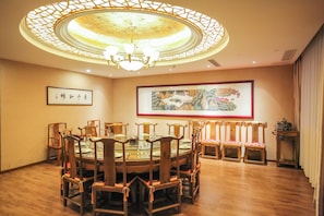 Daily buffet breakfast for a fee - New Knight Royal Hotel (Shanghai)