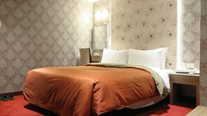 Hochwertige Bettwaren, Daunenbettdecken, Pillowtop-Betten, Schreibtisch