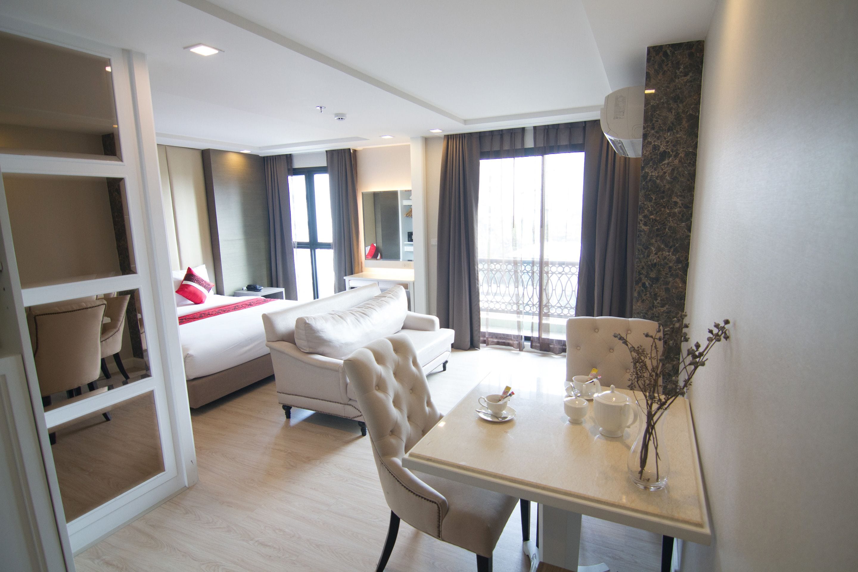 superior double room | room amenity