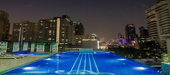 Hope Land Hotel Sukhumvit 8