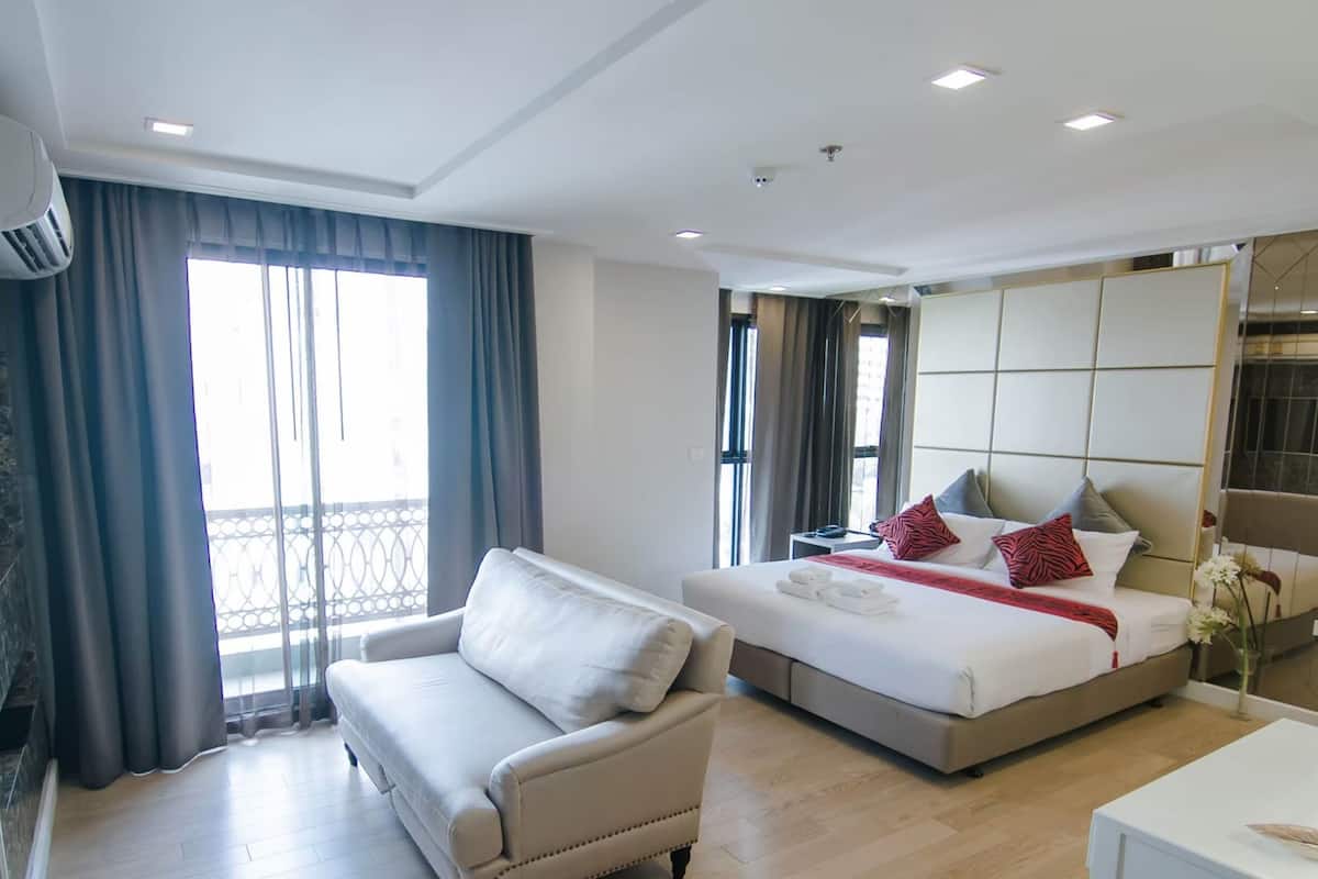 Coffre-fort, bureau, rideaux dâobscurcissement, accĂšs au Wi-Fi (inclus)