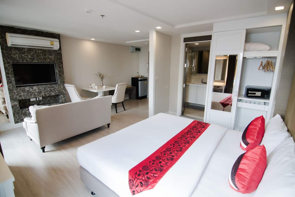 Coffre-fort, bureau, rideaux dâobscurcissement, accĂšs au Wi-Fi (inclus)