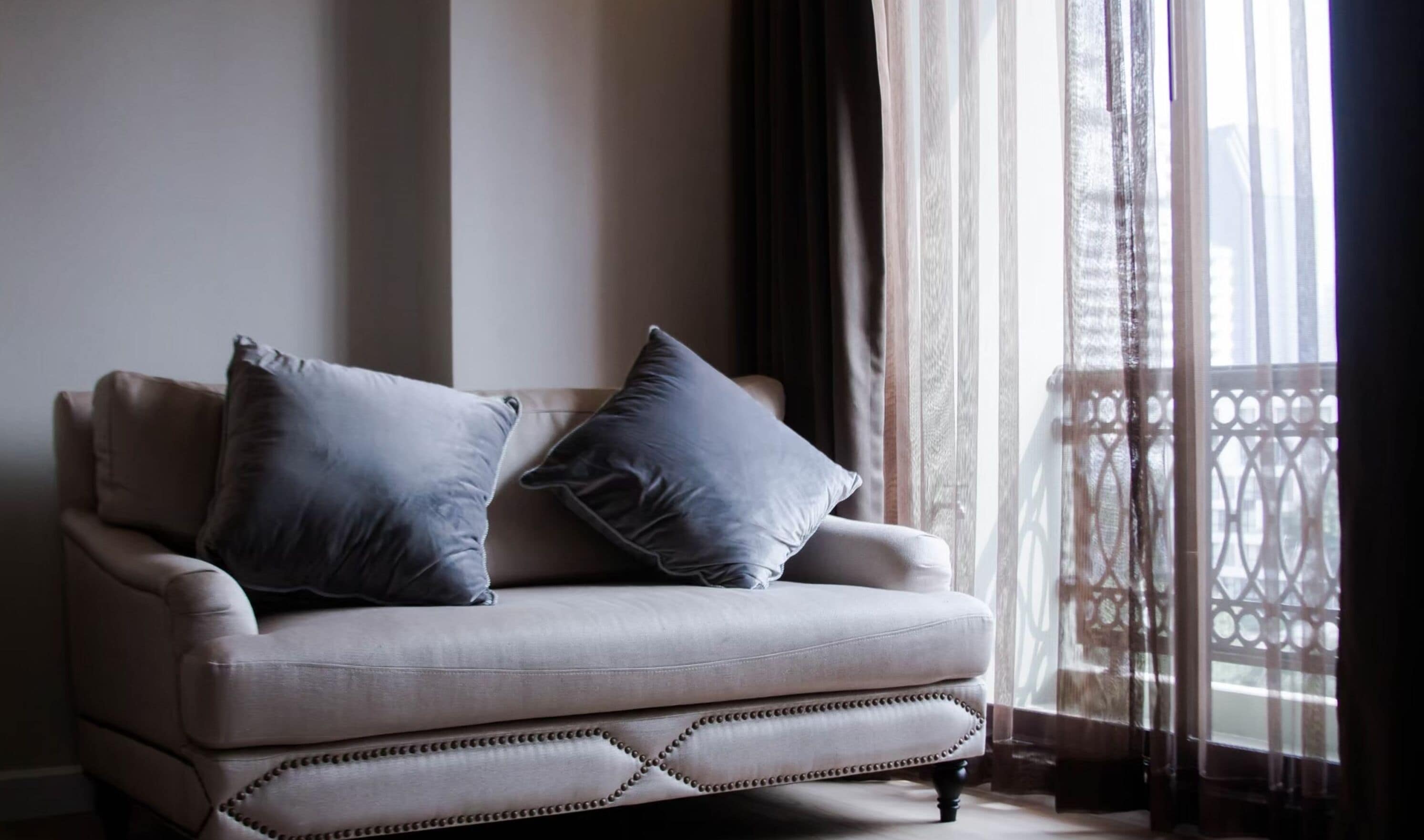 suite, 1 bedroom | living area | 32-inch flat-screen tv with cable channels, tv