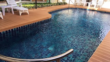 Utomhuspool