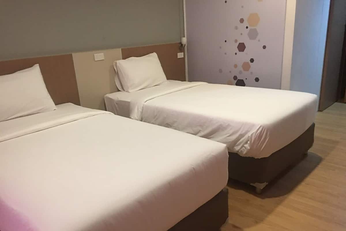Desk, blackout curtains, free WiFi, bed sheets