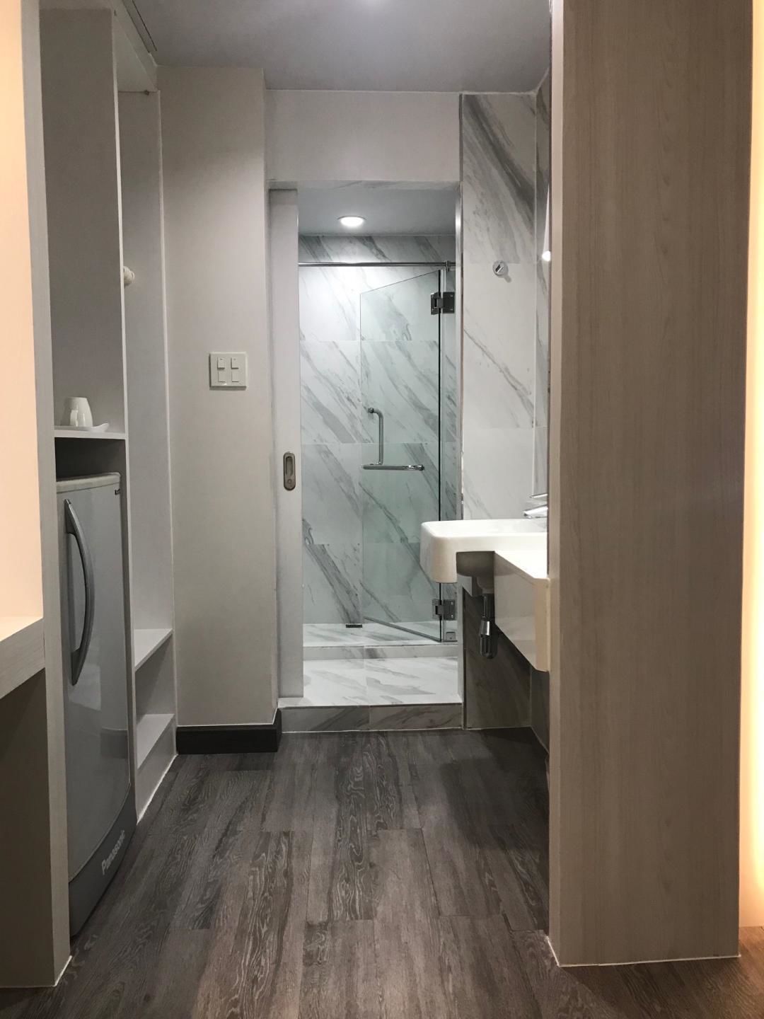 Twin Room, 2 Queen Beds | Free WiFi