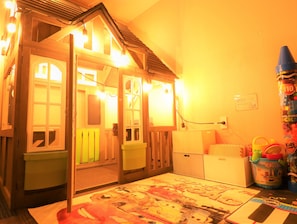 Family Twin Room, 2 Bedrooms, Non Smoking | Children's theme room