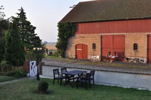 Courtyard - Villa Sandby Bed and Breakfast (Borrby)